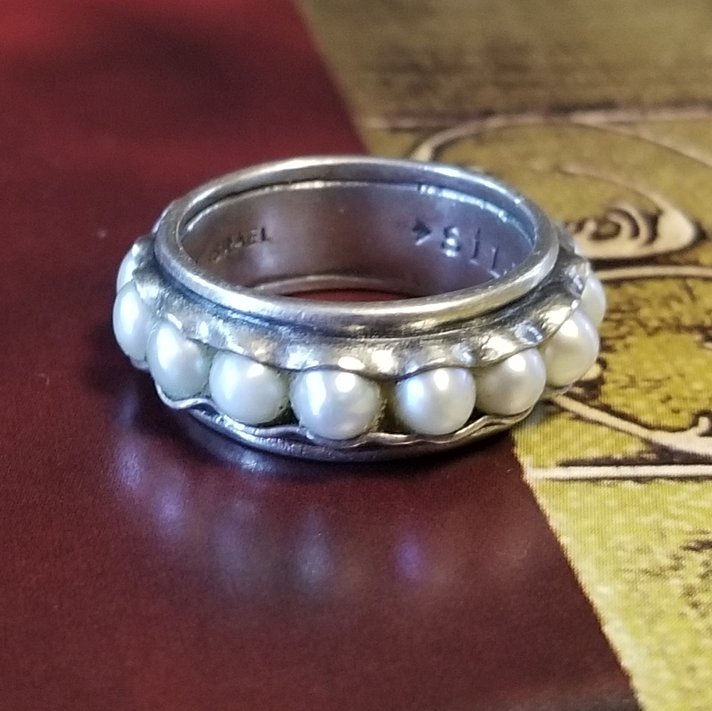 Silpada Sterling Silver Nested Pearls Ring